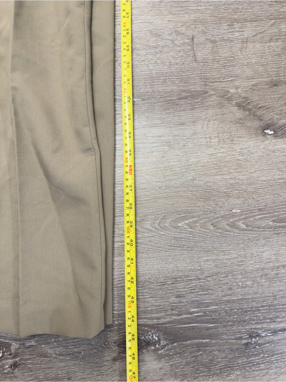 Zara Straight-Leg Trousers in Khaki - Picture 9 of 10